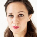 Katarina Stegnar als Jasna