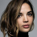 Georgie Flores als Callie Reyes
