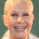 Margitta Lüder-Preil als Bardame
