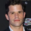 Charlie Carver als Self