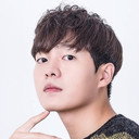 Son Seung-won als Kim Moon-Sik (young)