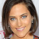 Amy Linker als Robin O'Neill