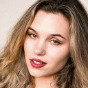 Victoria Grace als Acting Student