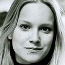 Deborah Winters als The Ingenue