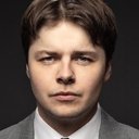 Brendan Meyer als Benny Gardner