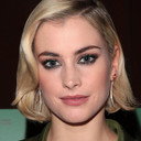 Stefanie Martini als Lena