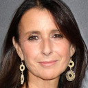 Emma Jacobs als Susan Moore
