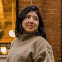 Débora Bautista als Entrevistadora