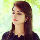 Kinza Hashmi als Tanya