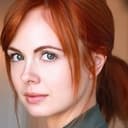 Galadriel Stineman als Gwen Tennyson