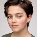 Asmara Feik als Young Robbie