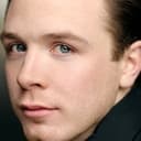 Kieron Bimpson als Loroc