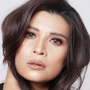 Mylene Dizon als Vivian