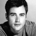 Matt Long als Dr. Kyle Sommer