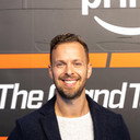 James Engelsman als Self - Host