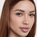 Arianna López als Carlota