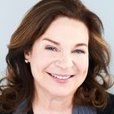 Linda Kash als Mrs. Allan Pearl
