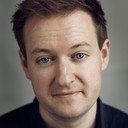 Owen Brazendale als Officer Hall