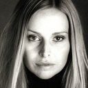 Anneka Svenska als Hugh's Dutch Girlfriend (uncredited)