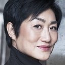 Jean Yoon als Third Assistant Director