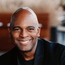 Ryan Speedo Green als Oroe