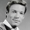 Richard Chamberlain als Narrator