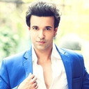 Aamir Ali als Rajiv