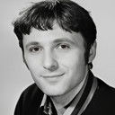 David Sumner als Andreas Voutas