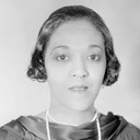 Evelyn Ellis als Clara