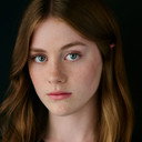 Khiyla Aynne als Jenny