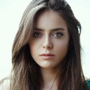 Zeynep Elçin Özdemir als Sibel