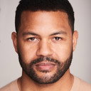 Kristofer Gordon als Hallway Doctor