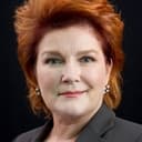 Kate Mulgrew als Maj. Rayner Fleming