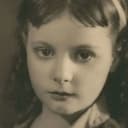 Joyce Coad als Little Kitty