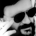 Lauro António als Self