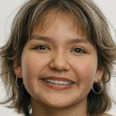 Olivia Sinclair als Tikaani