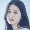 Park Eun-woo als Yoo Young-chae