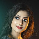 Nisha Deb als Actress