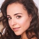 Skye Coyne als 