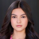 Kaileen Angelic Chang als Carmie Henley