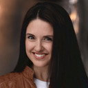 Emma von Schreiber als Stephanie Davidson