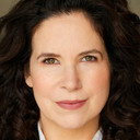 Amy Farrington als Andrea Cloud