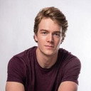 Ryan Wellington als Owen