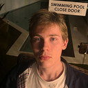 Oliver Finnegan als Josh