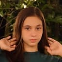 Gabriella Quinlyn als Anak Hilda 1