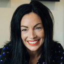 Amie Carey als Rachel