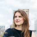 Paloma Moritz als Self : Journaliste écologie, politique et société