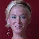 Heidi M. Sallows als Jennifer