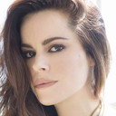 Emily Hampshire als Alexandra Leith