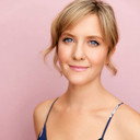 Sheila Joon Azim als Jennifer